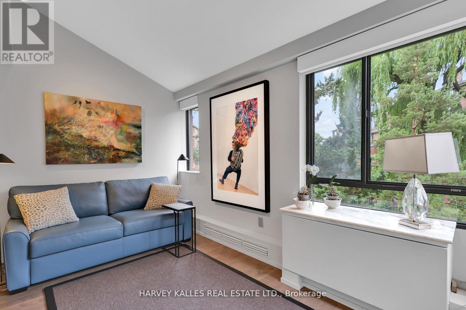 324-325 - 40 SYLVAN VALLEY WAY