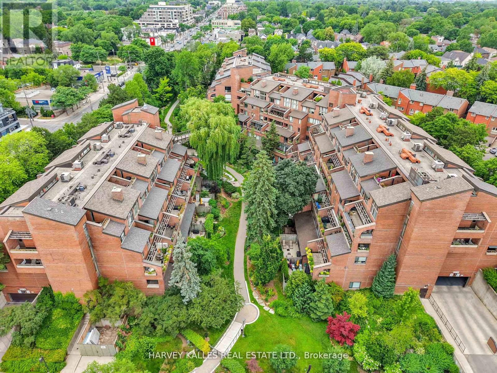 324-325 - 40 SYLVAN VALLEY WAY