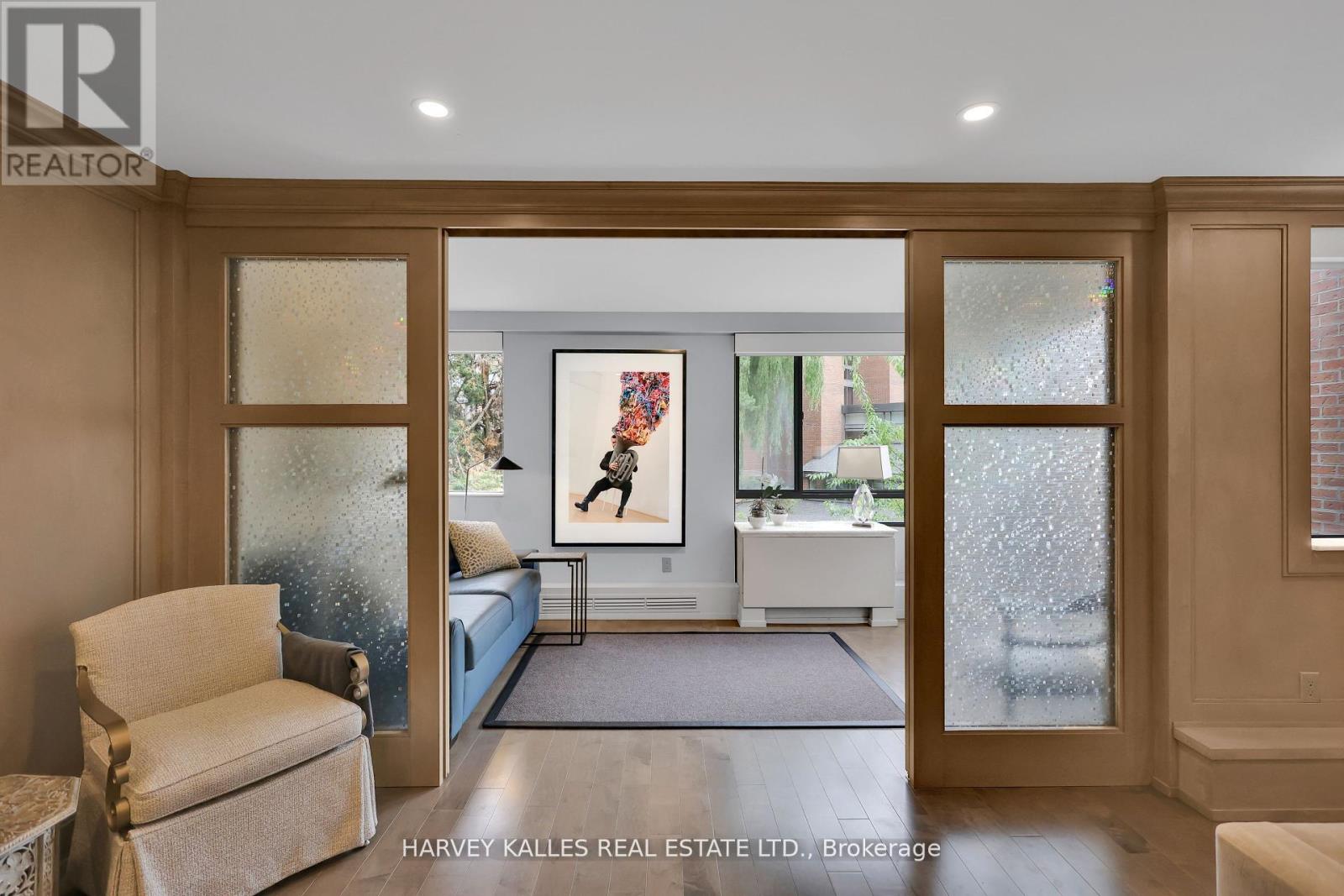 324-325 - 40 SYLVAN VALLEY WAY