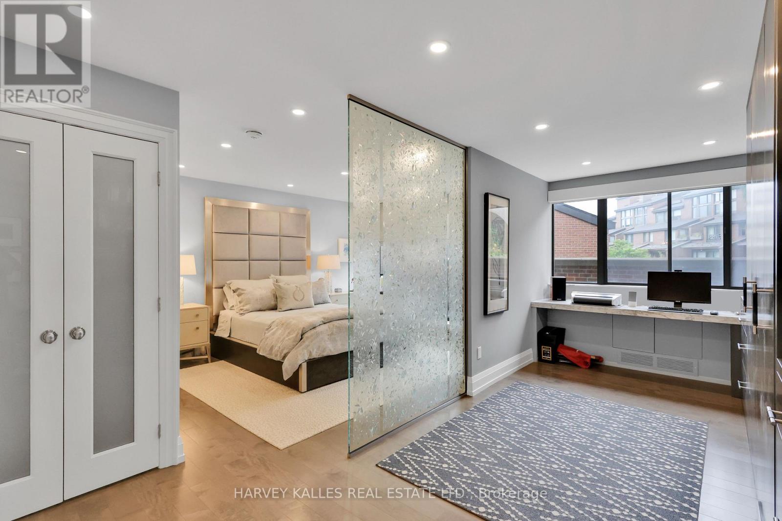 324-325 - 40 SYLVAN VALLEY WAY