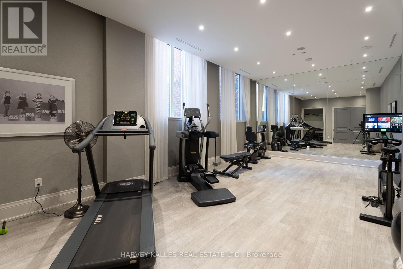 306 - 133 HAZELTON AVENUE