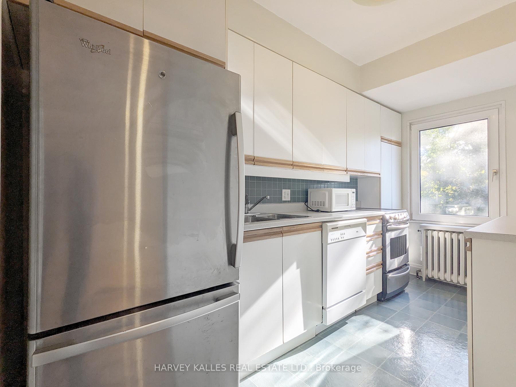 95 Chatsworth Drive Upper