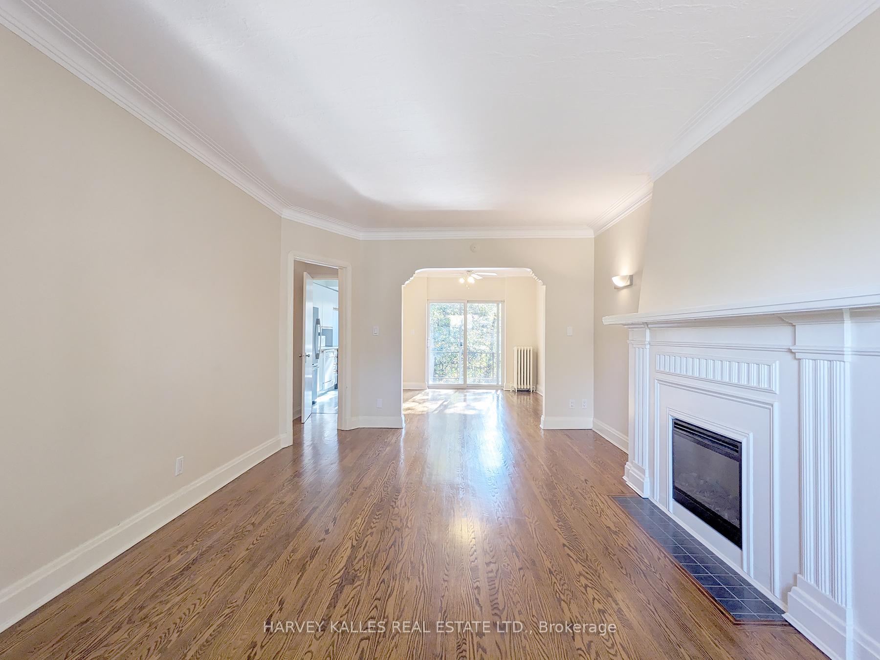 95 Chatsworth Drive Upper