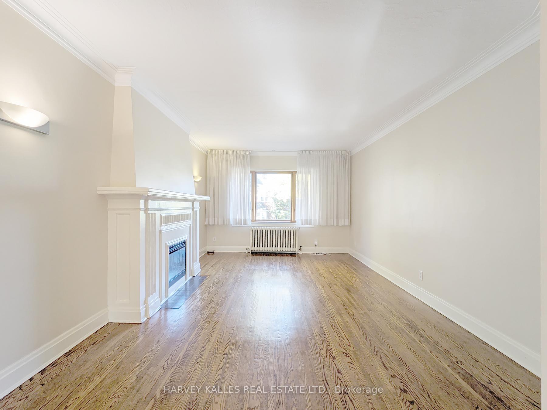 95 Chatsworth Drive Upper