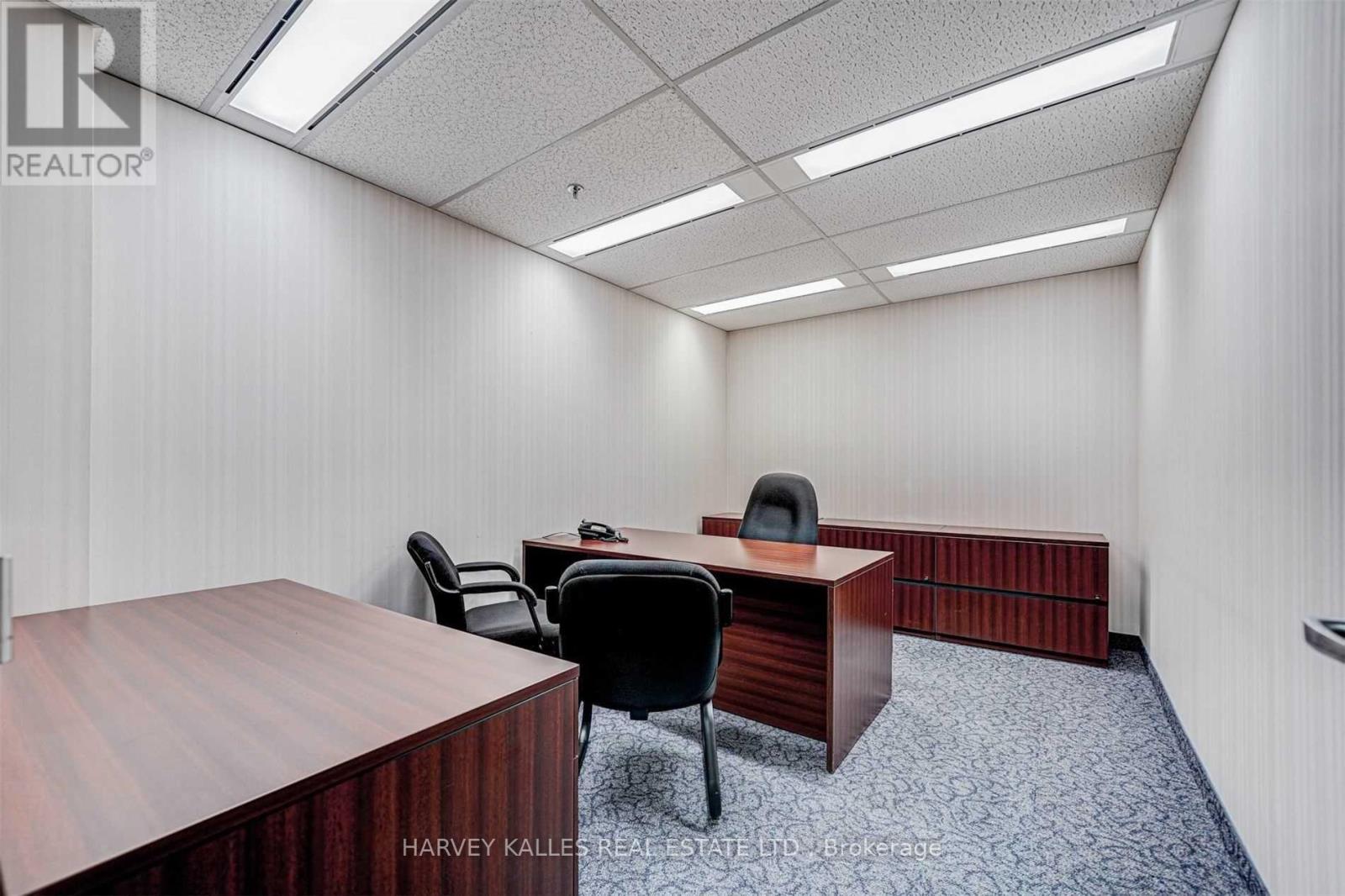 935 - 45 SHEPPARD AVENUE E