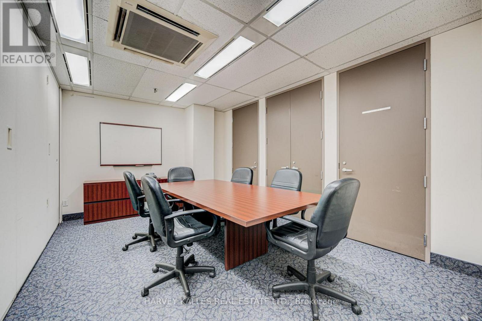 935 - 45 SHEPPARD AVENUE E