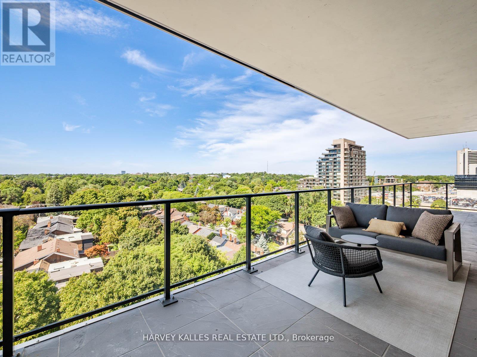 1003 - 8 MANOR ROAD W