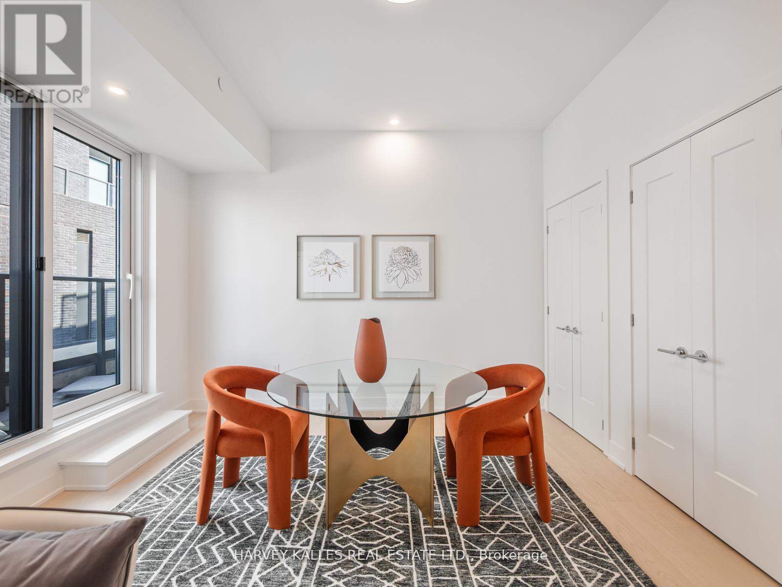 1003 - 8 MANOR ROAD W