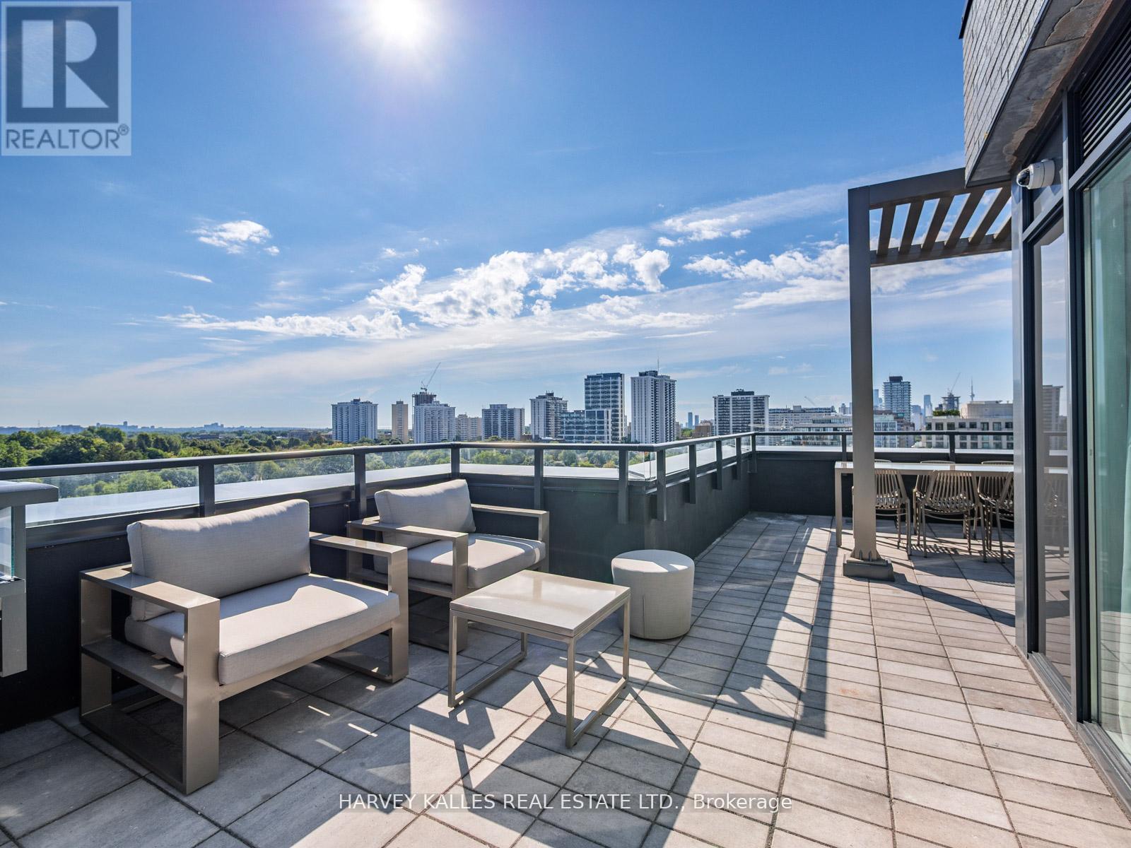 1003 - 8 MANOR ROAD W