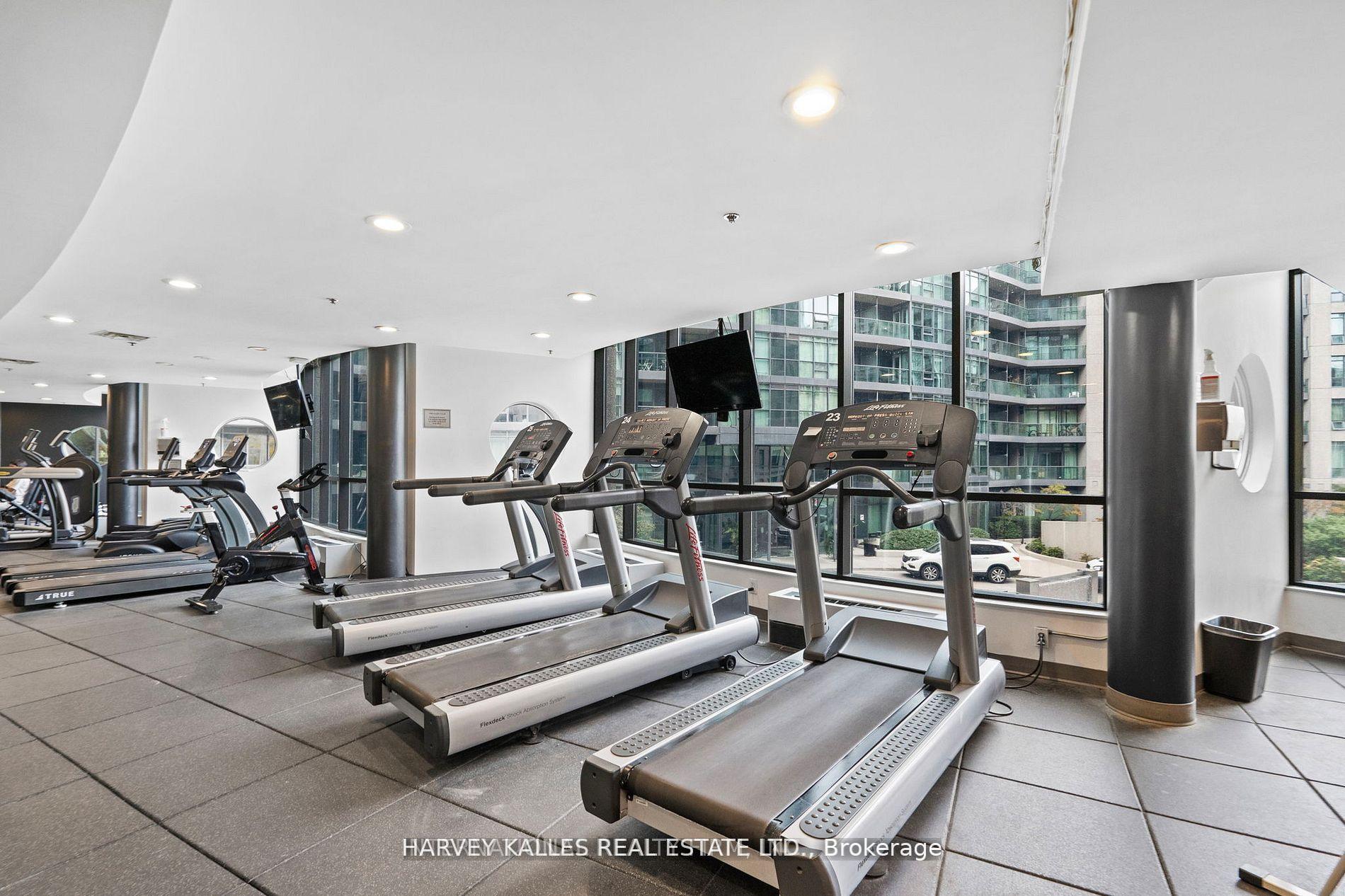 219 Fort York Boulevard 1608