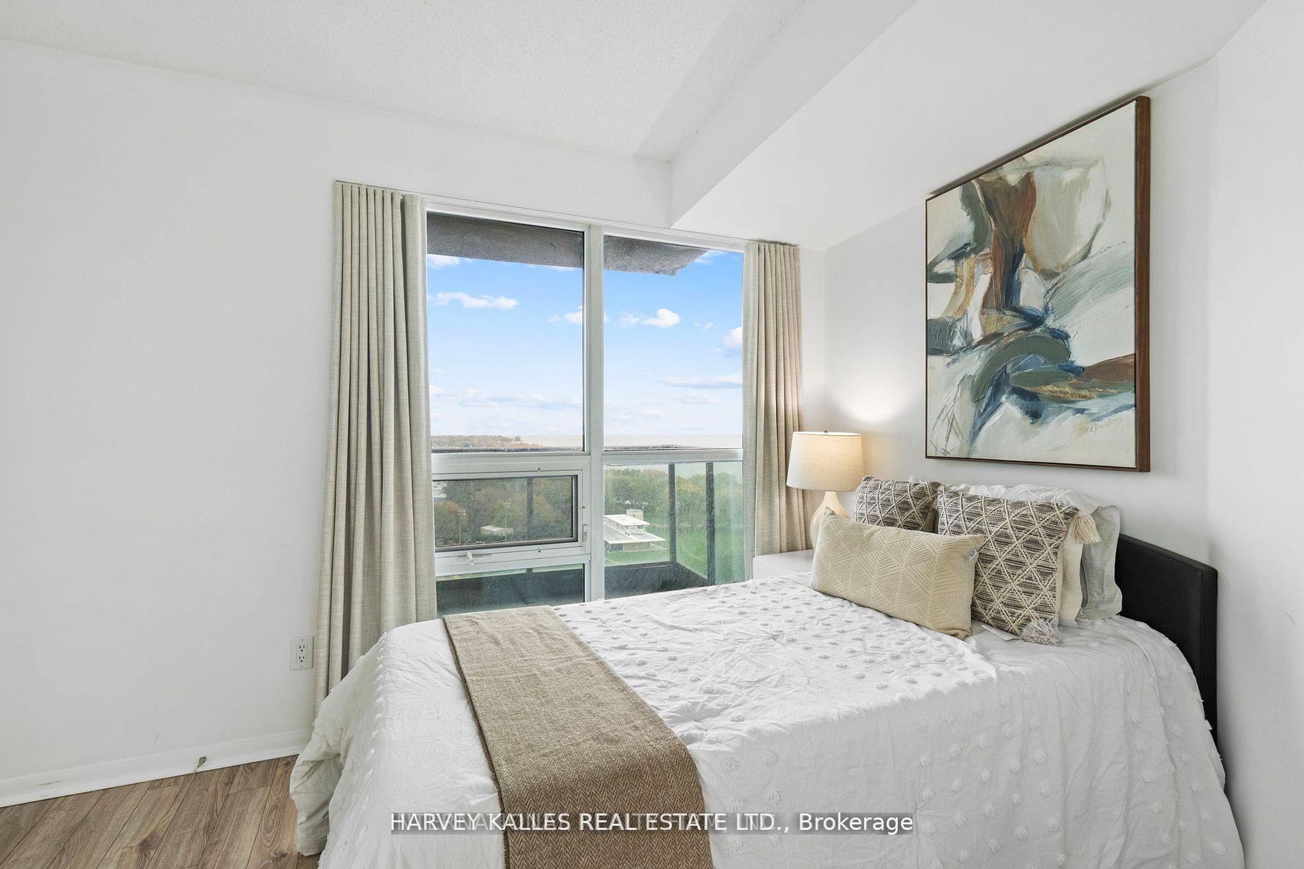 219 Fort York Boulevard 1608