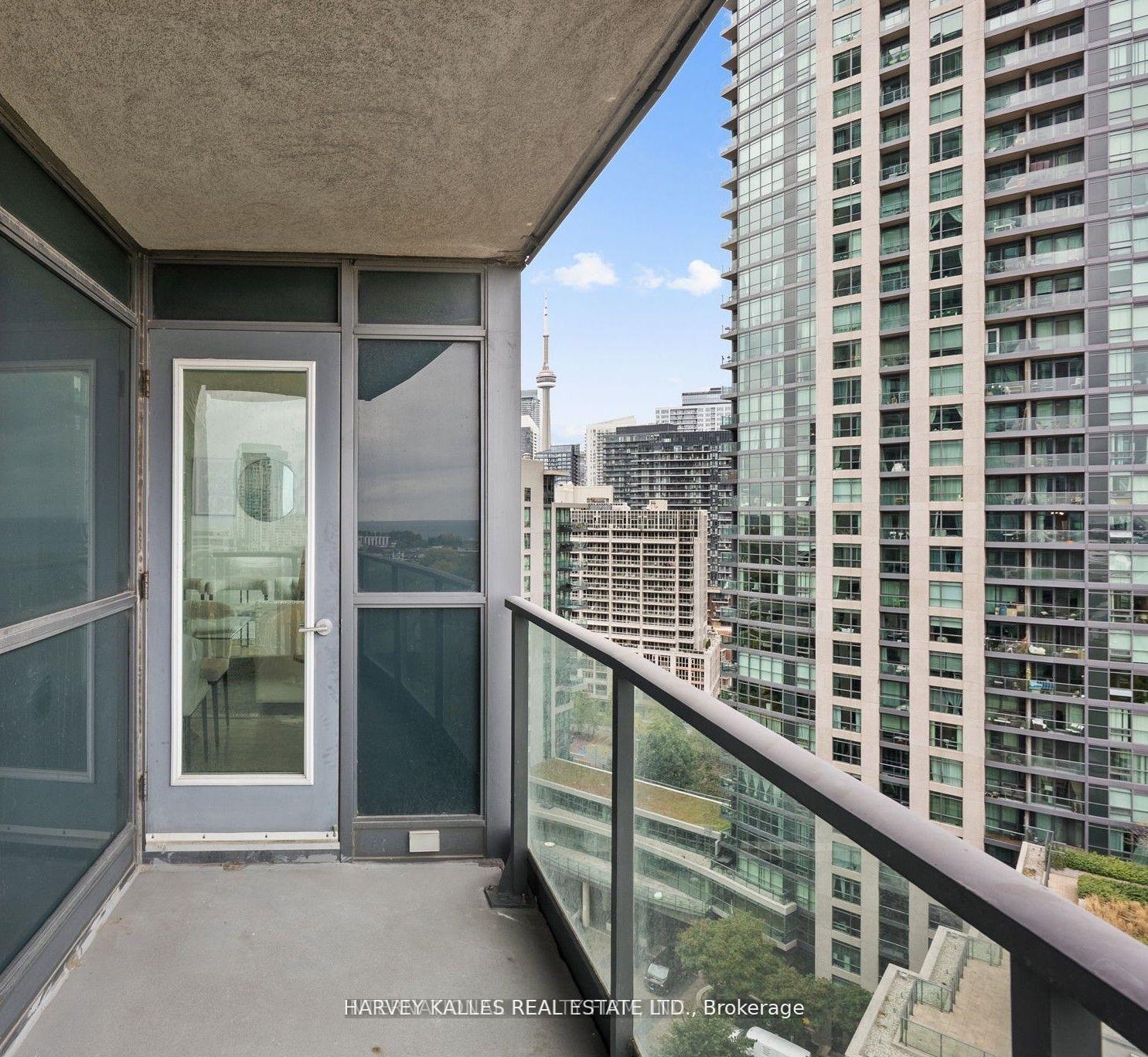 219 Fort York Boulevard 1608