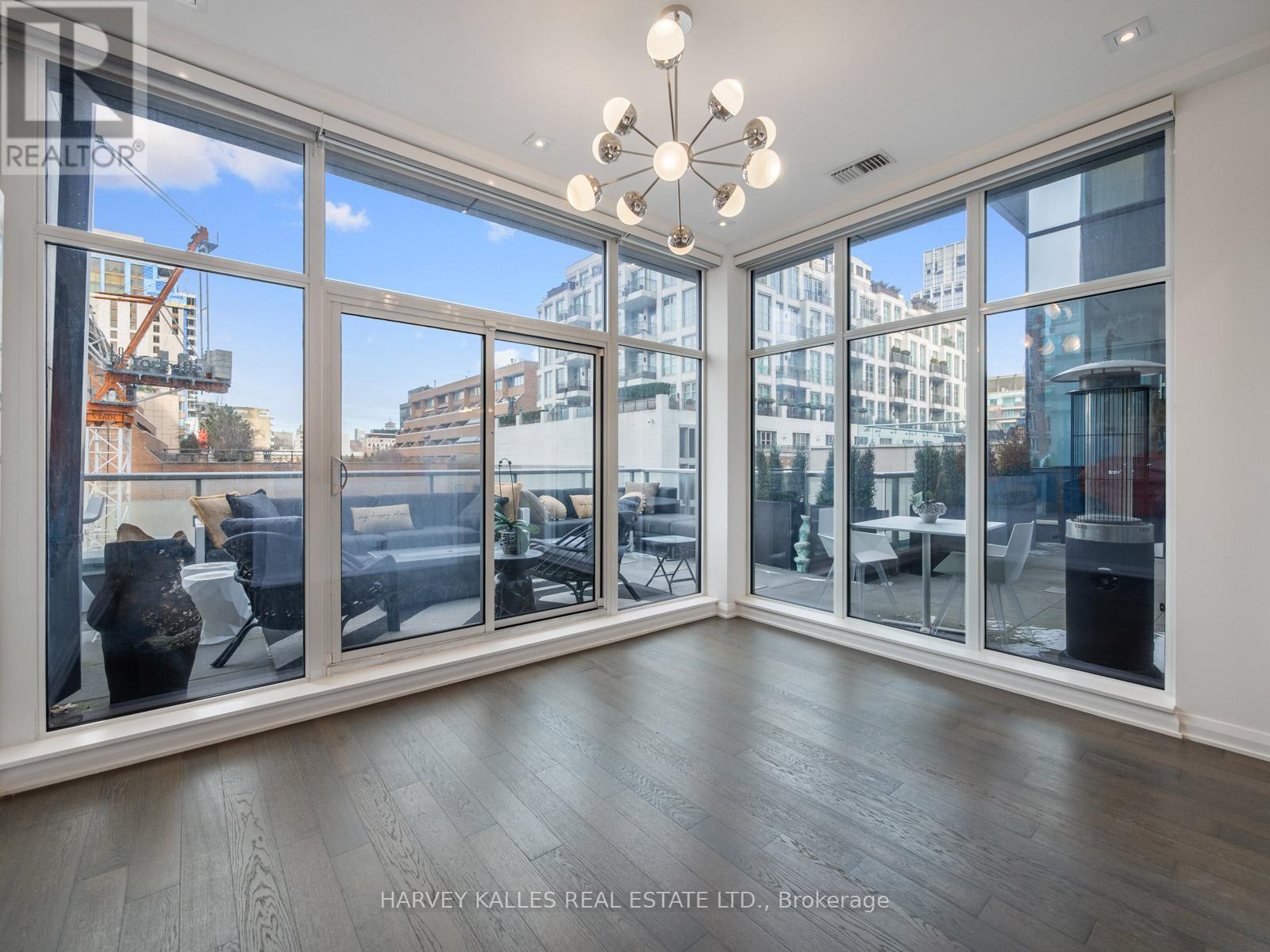 303 - 155 YORKVILLE AVENUE