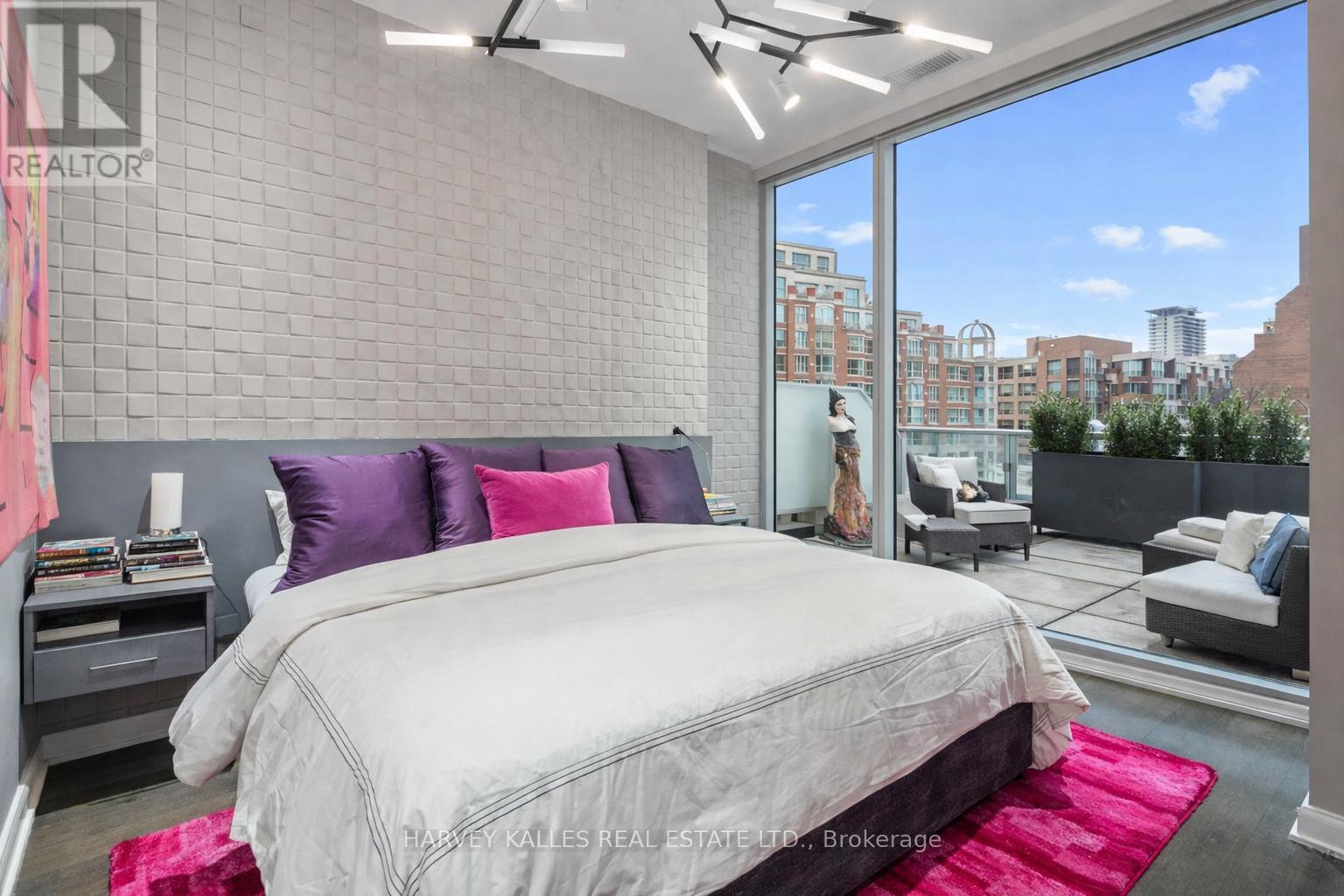 303 - 155 YORKVILLE AVENUE