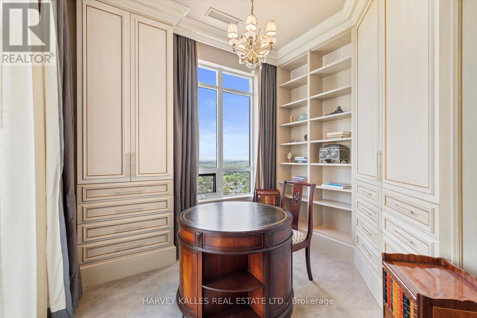 UPH4 - 662 SHEPPARD AVENUE E