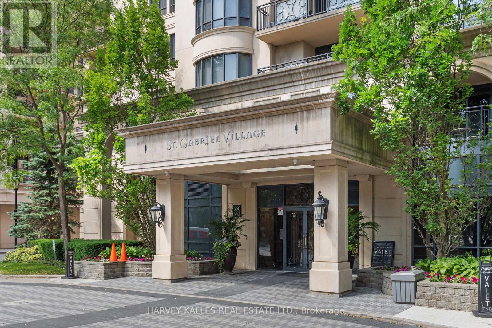 UPH4 - 662 SHEPPARD AVENUE E