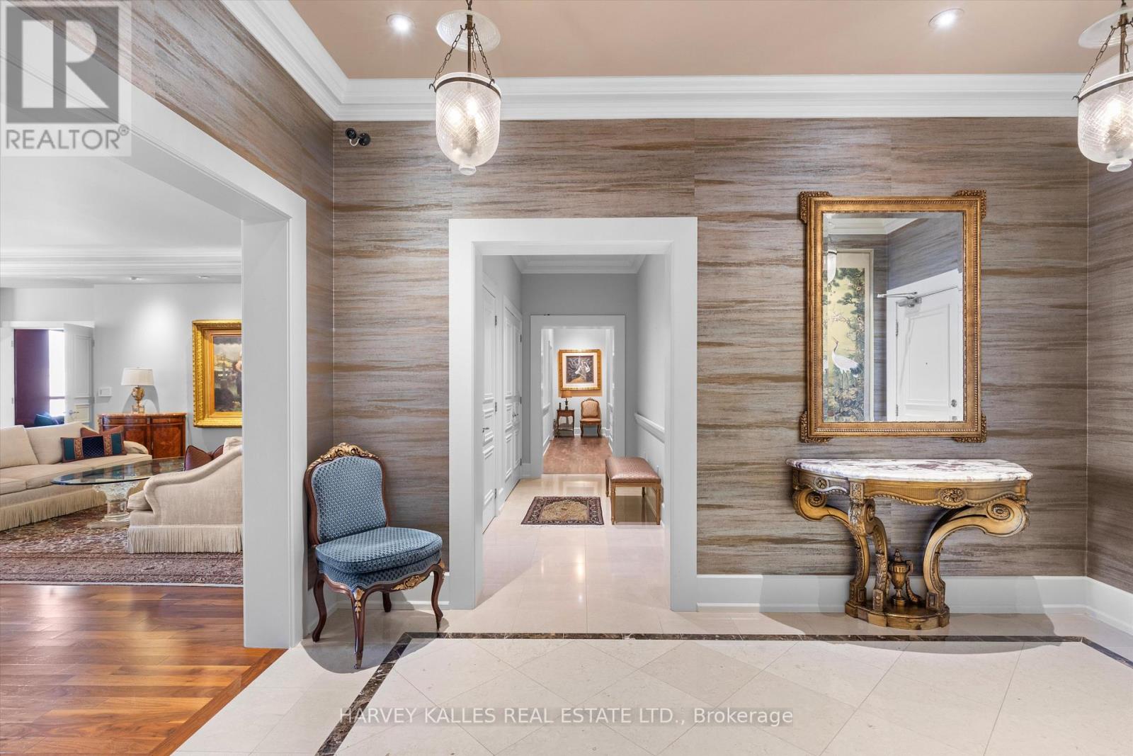 UPH4 - 662 SHEPPARD AVENUE E