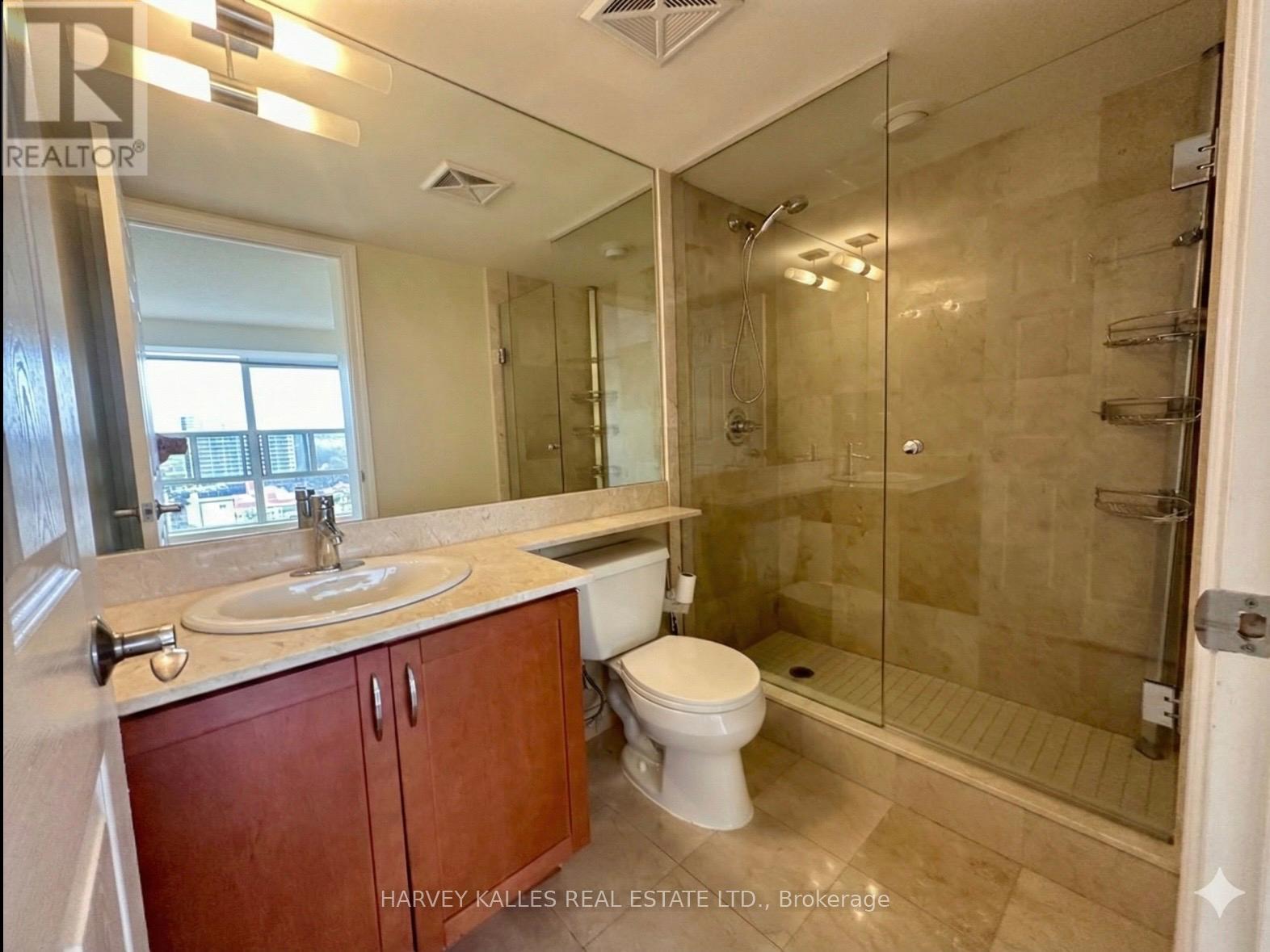 1306 - 736 SPADINA AVENUE