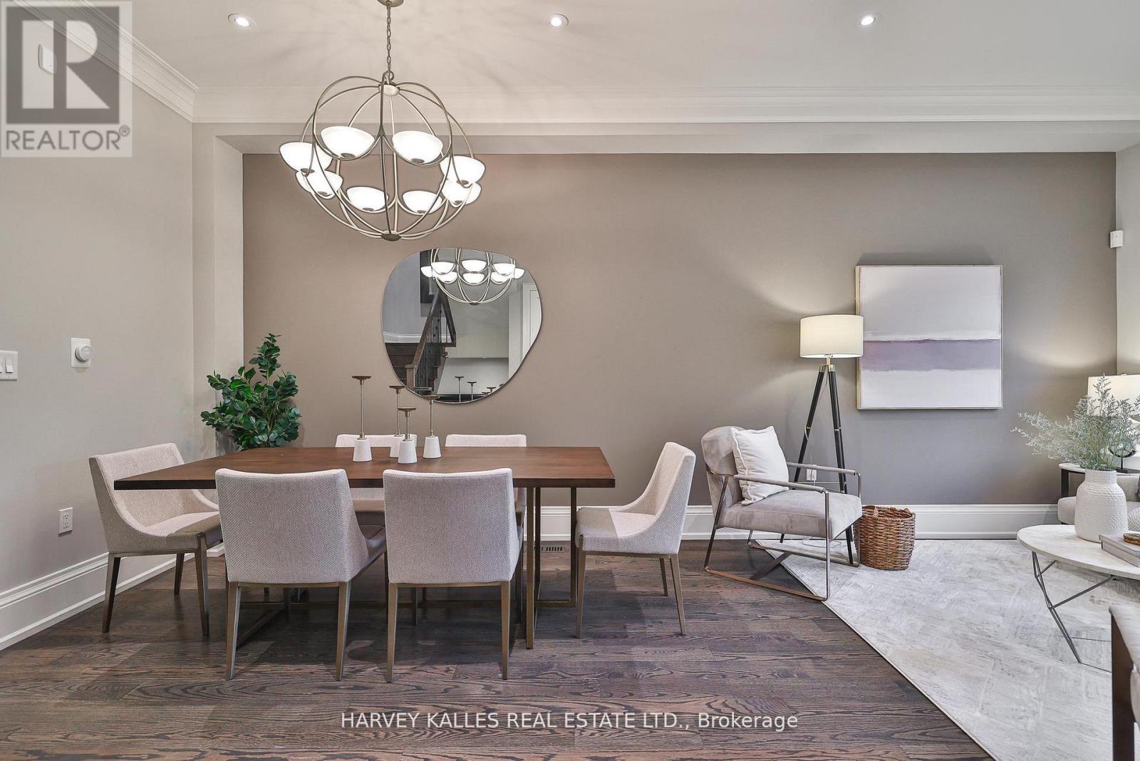 2638A BAYVIEW AVENUE