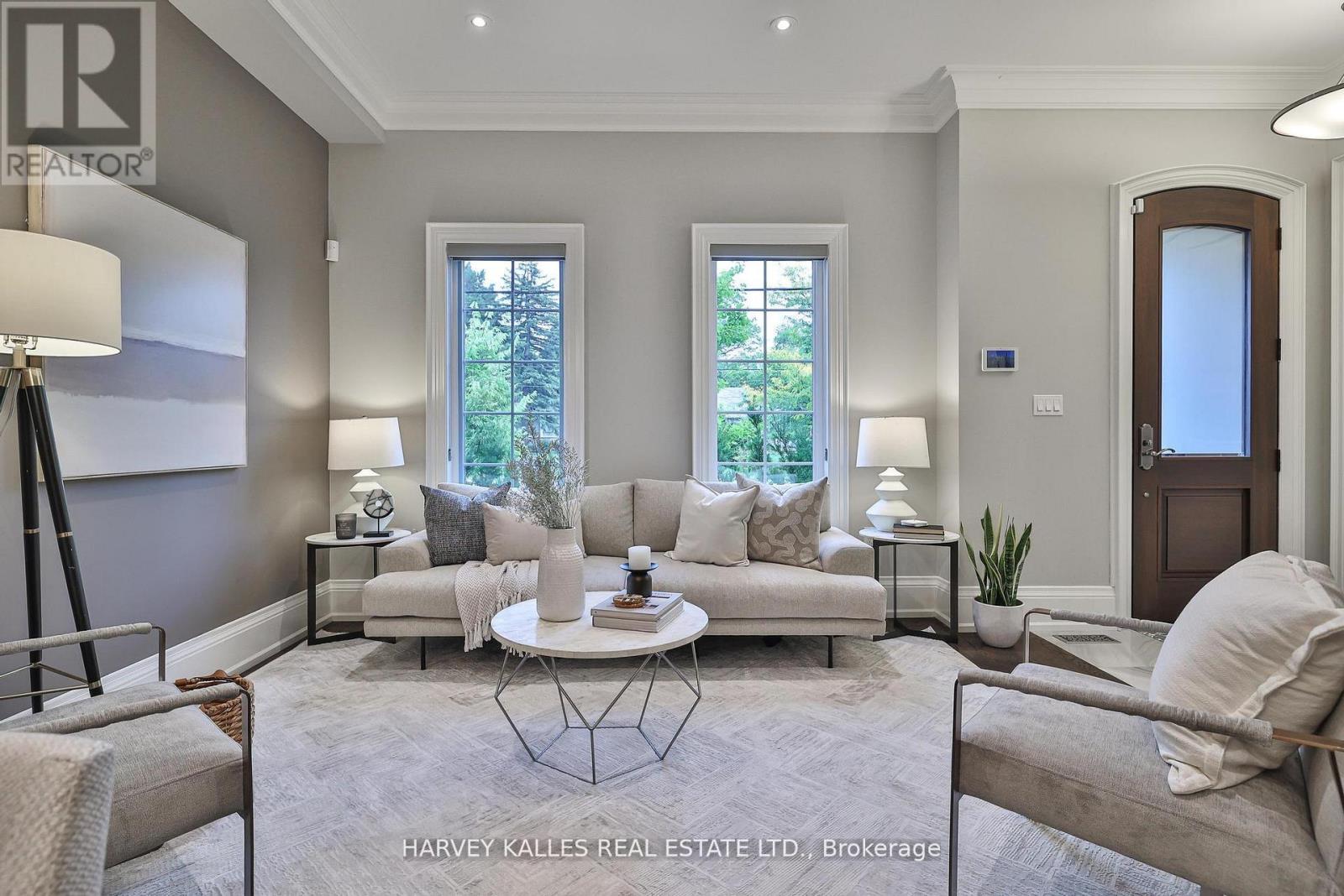 2638A BAYVIEW AVENUE