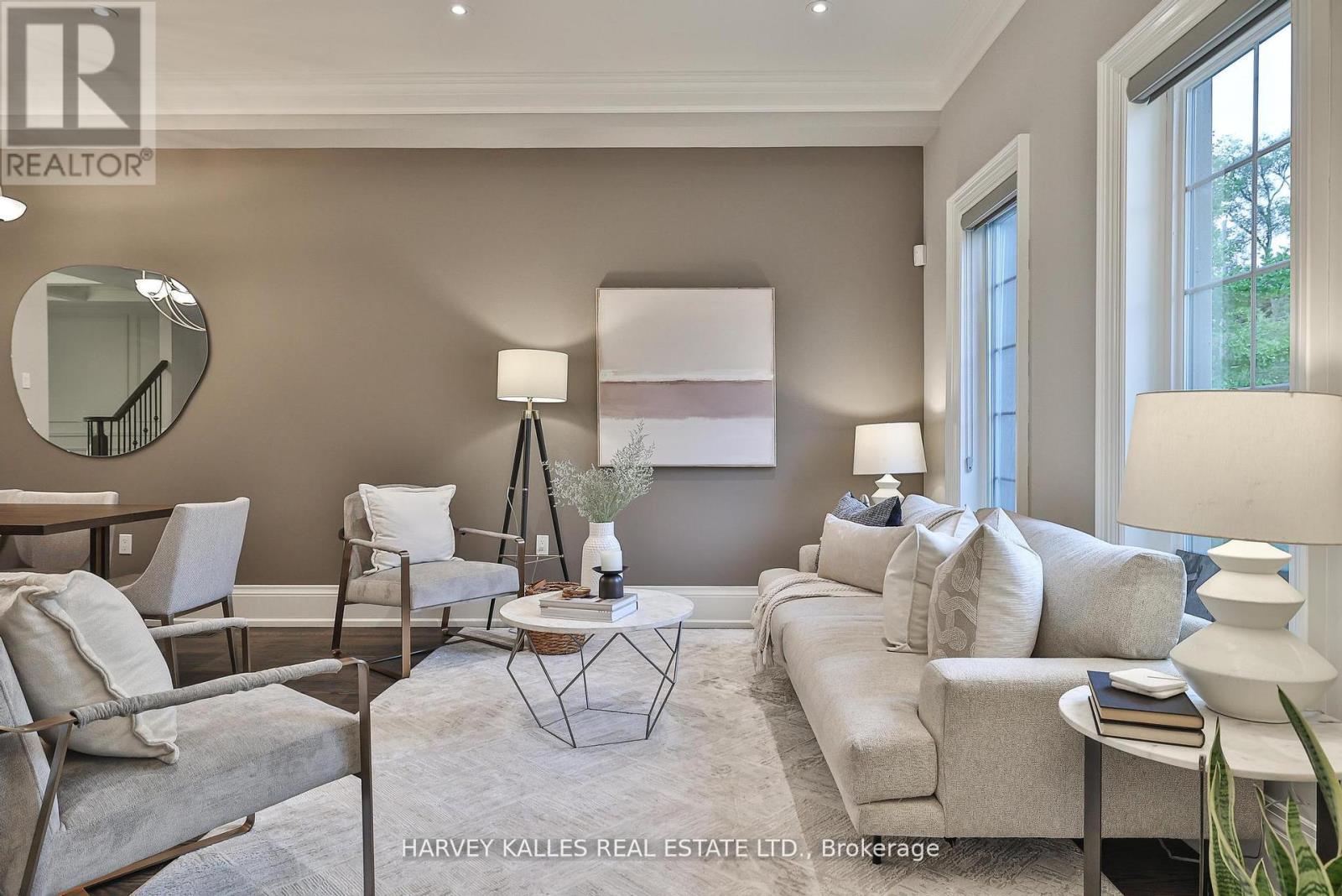 2638A BAYVIEW AVENUE