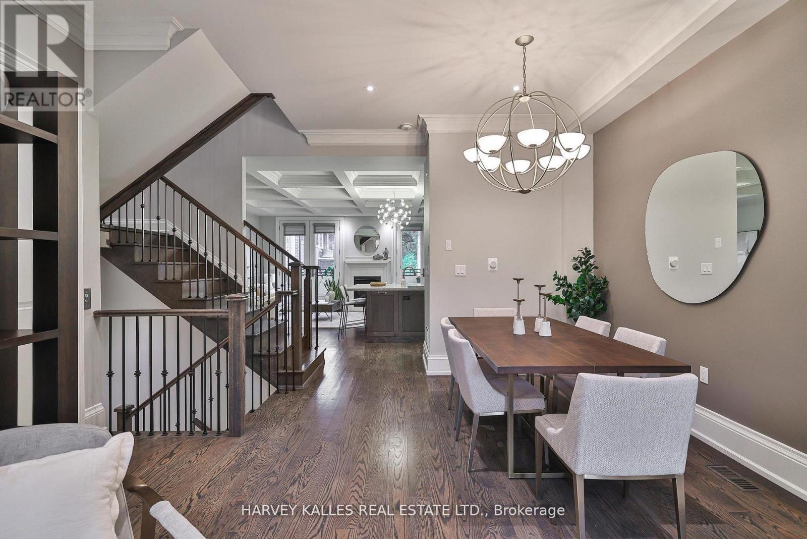 2638A BAYVIEW AVENUE