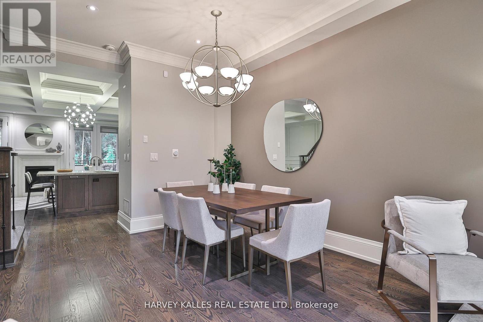 2638A BAYVIEW AVENUE