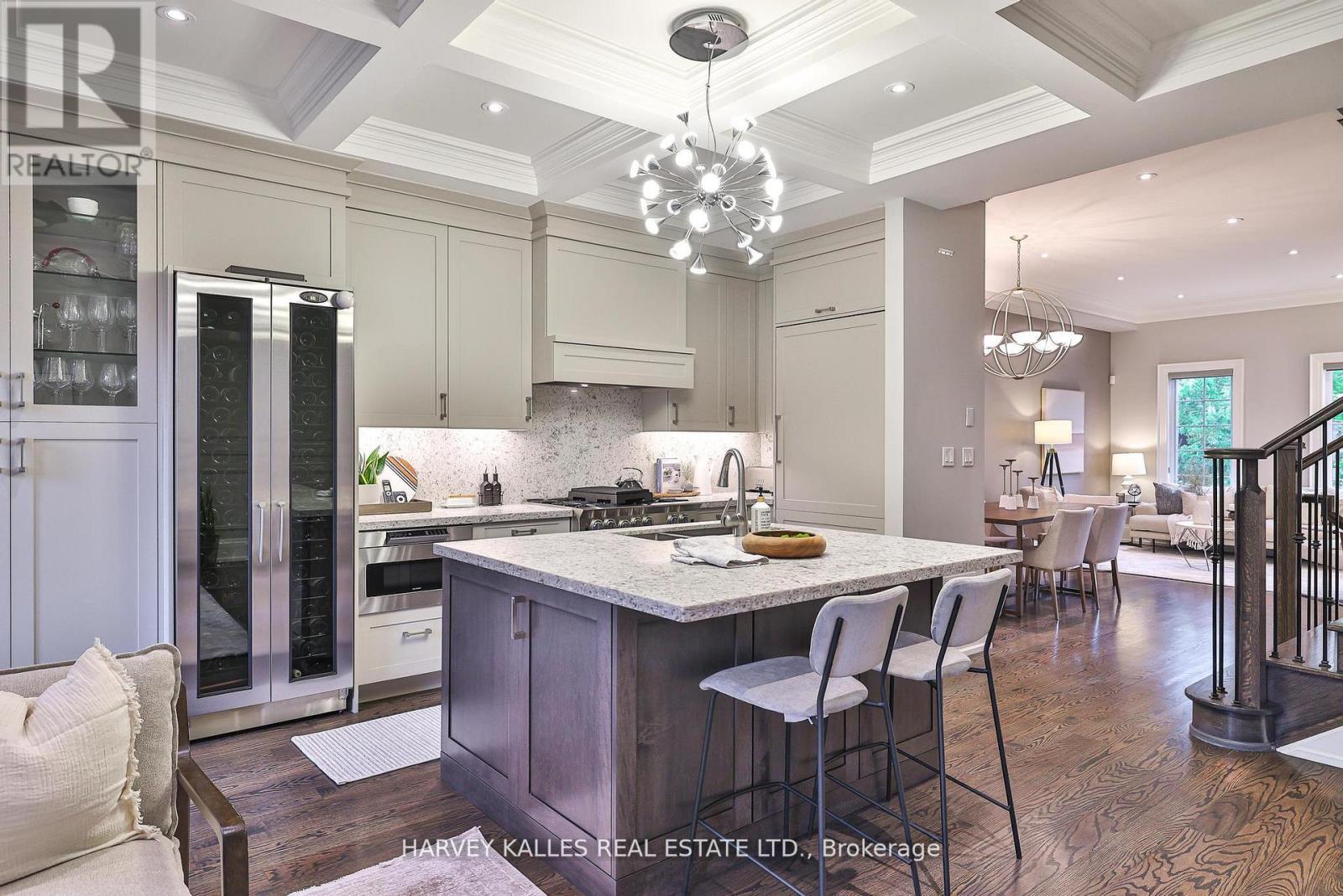 2638A BAYVIEW AVENUE