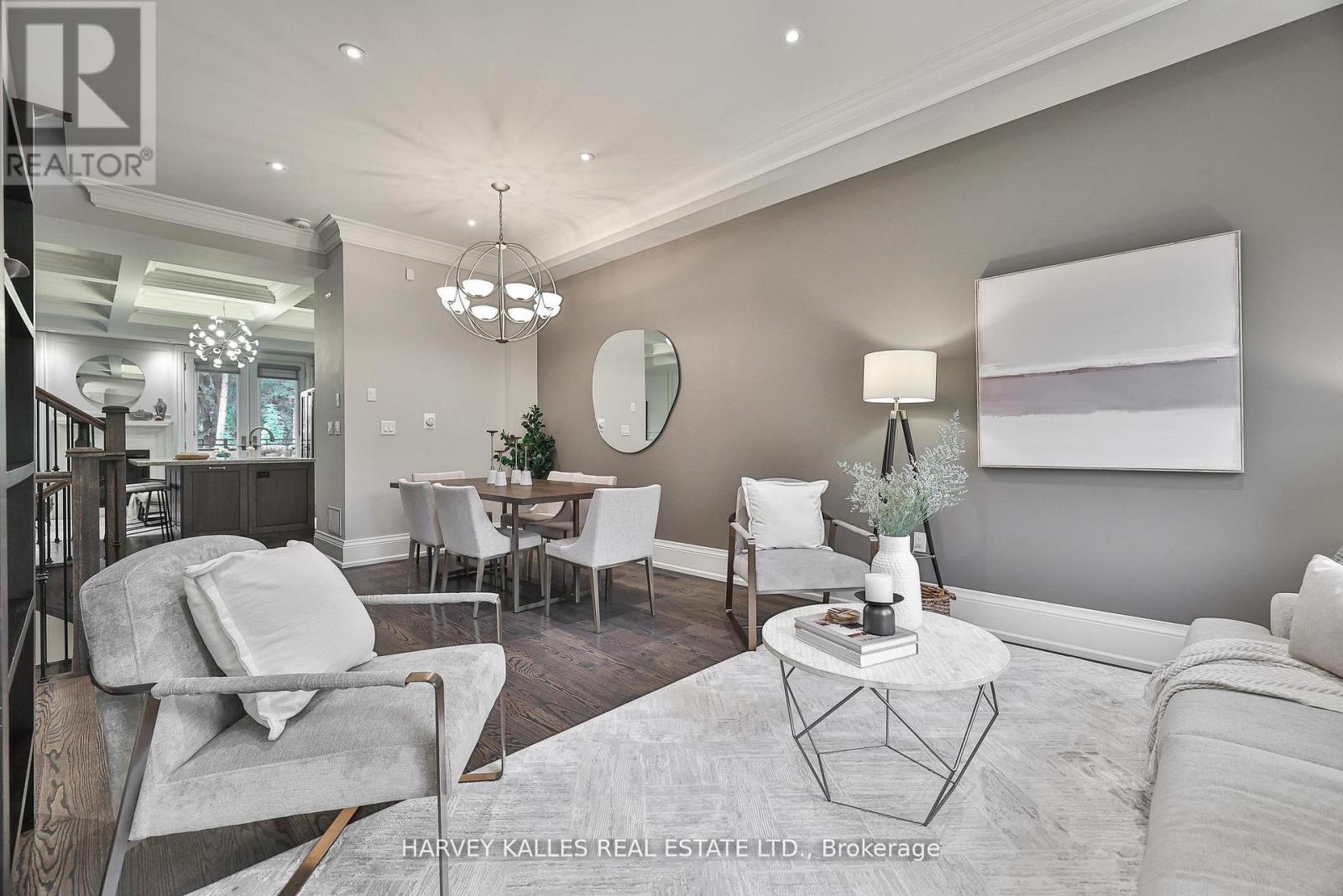 2638A BAYVIEW AVENUE