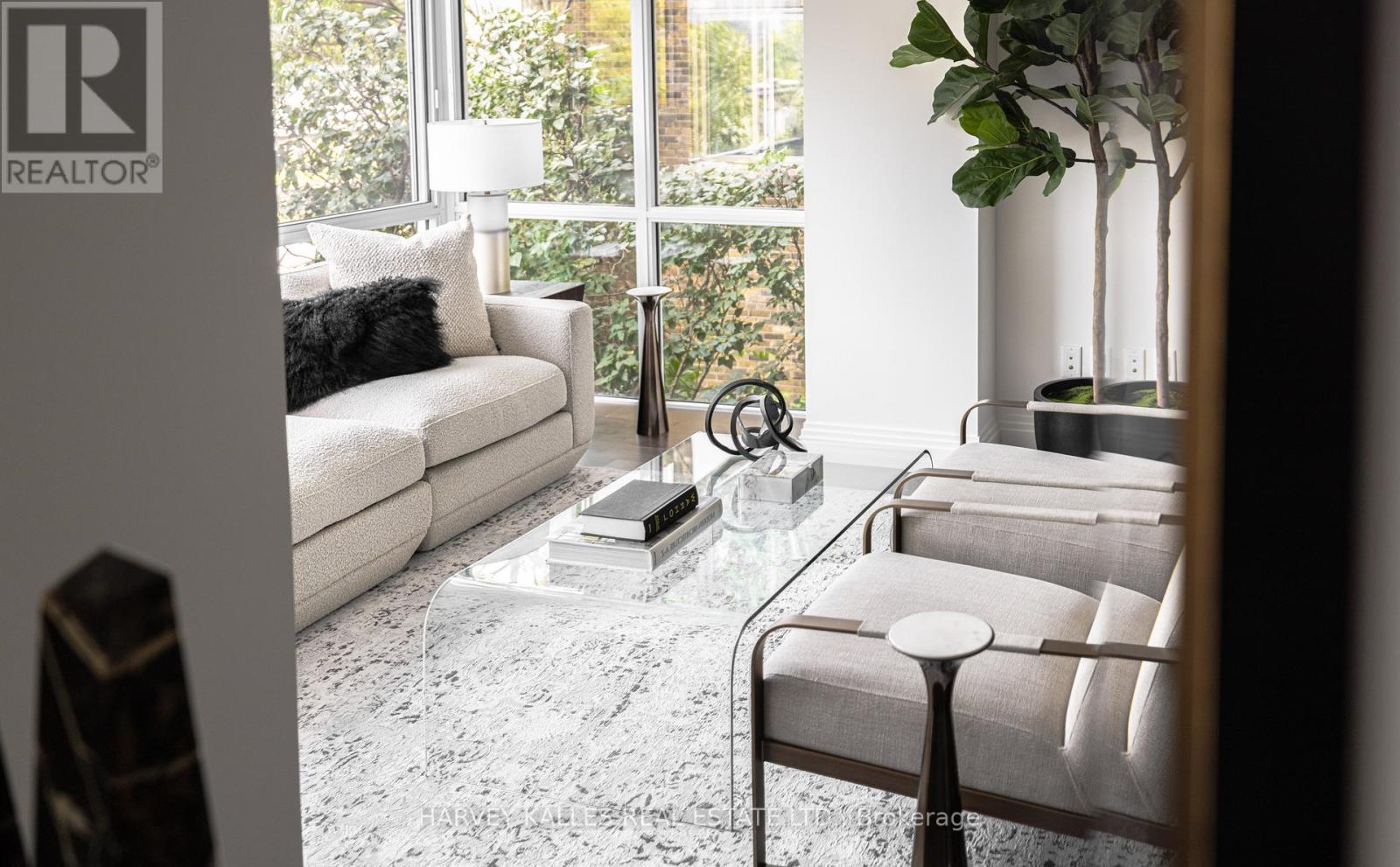 123 - 1 BENVENUTO PLACE