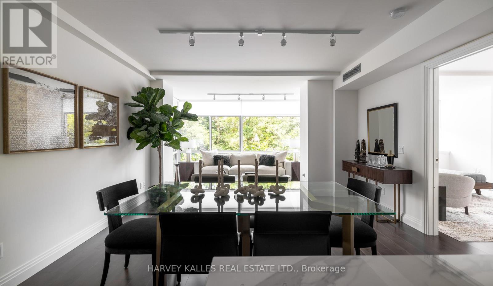 123 - 1 BENVENUTO PLACE