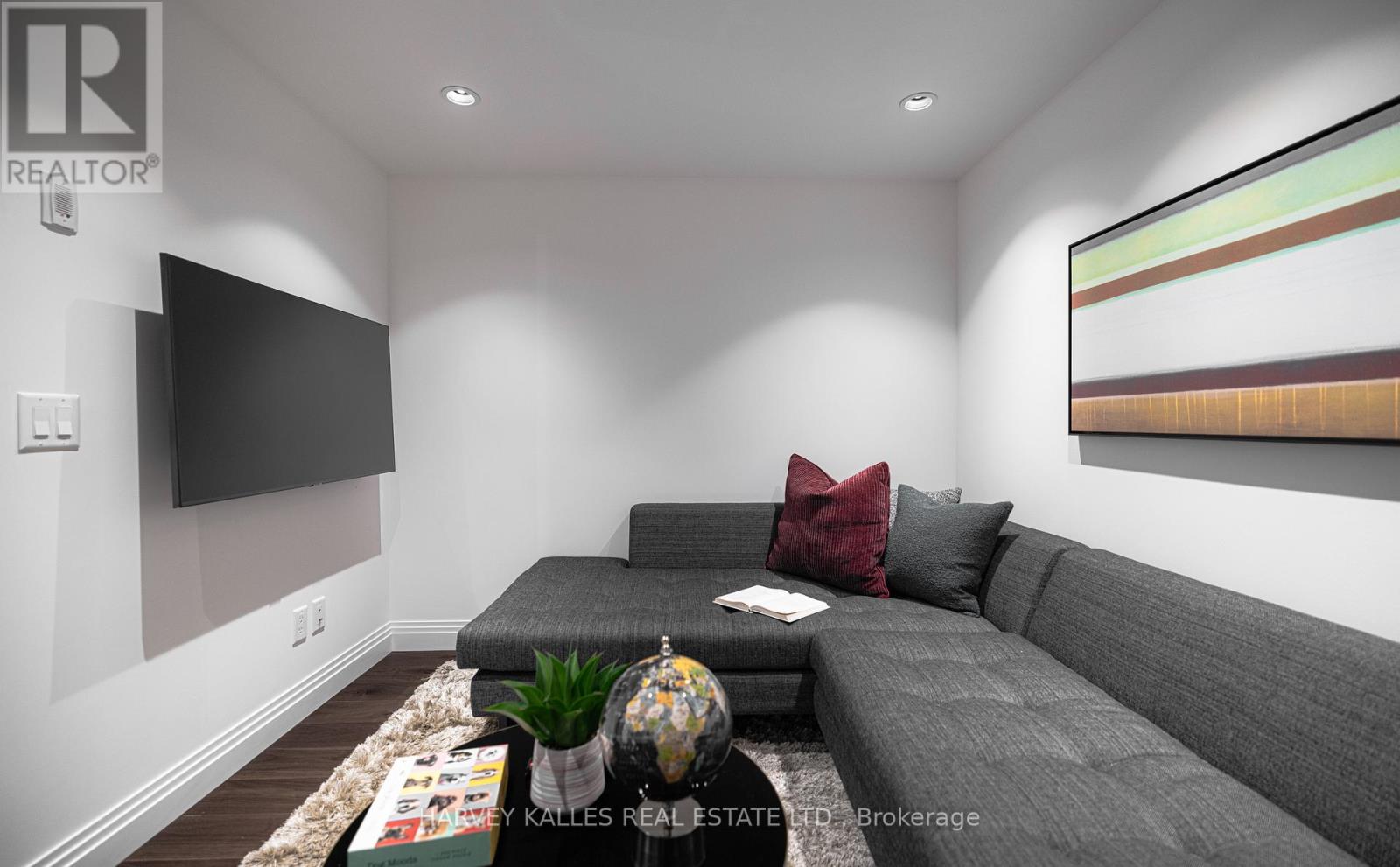 123 - 1 BENVENUTO PLACE