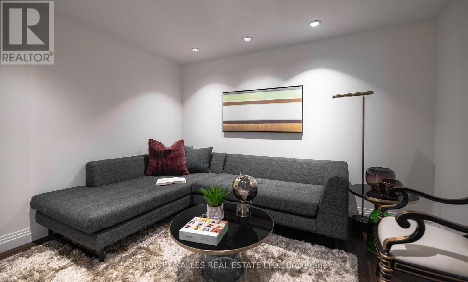 123 - 1 BENVENUTO PLACE