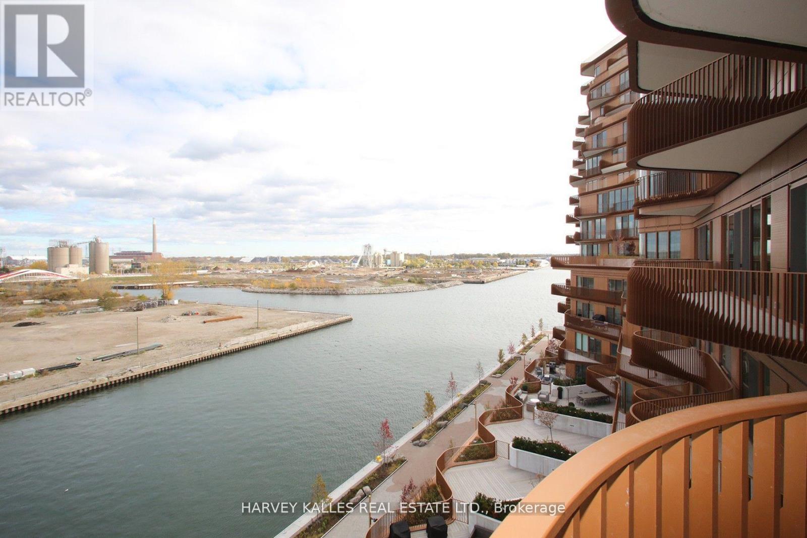 701 - 155 MERCHANT'S WHARF AVENUE