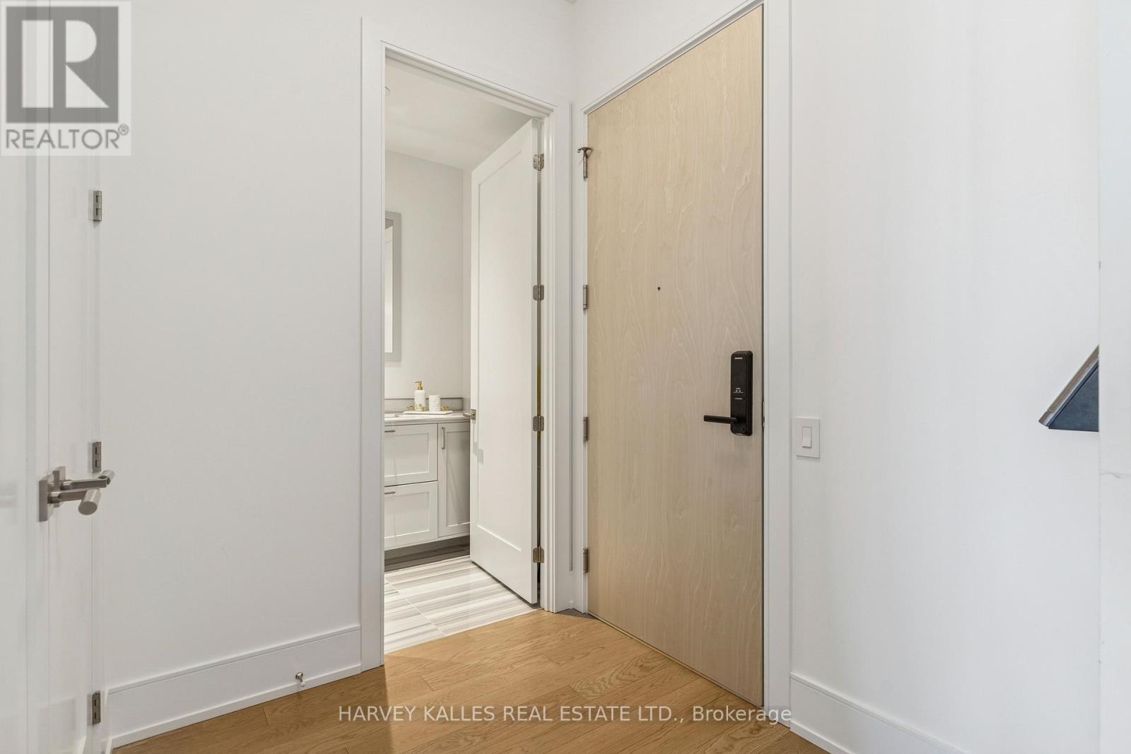 701 - 155 MERCHANT'S WHARF AVENUE