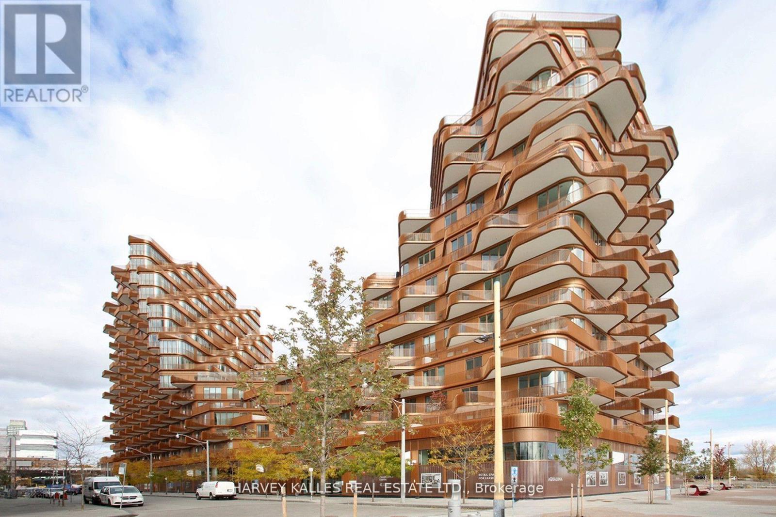 701 - 155 MERCHANT'S WHARF AVENUE