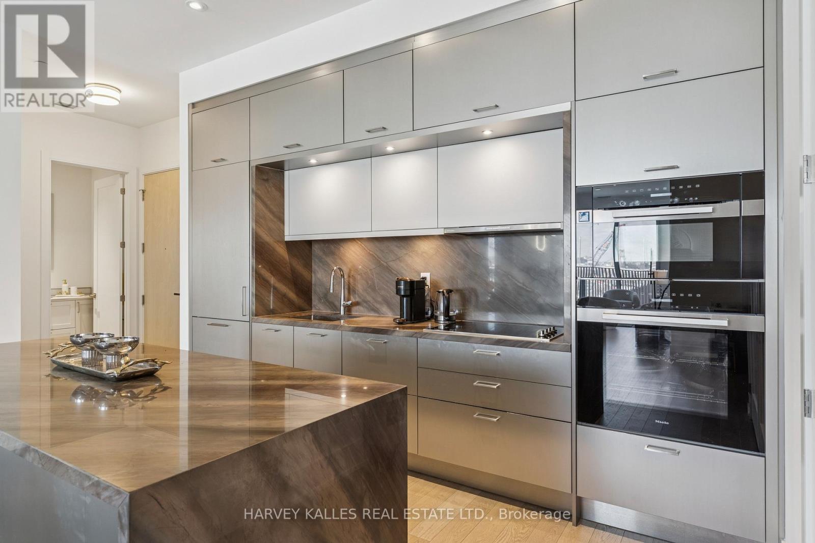 701 - 155 MERCHANT'S WHARF AVENUE