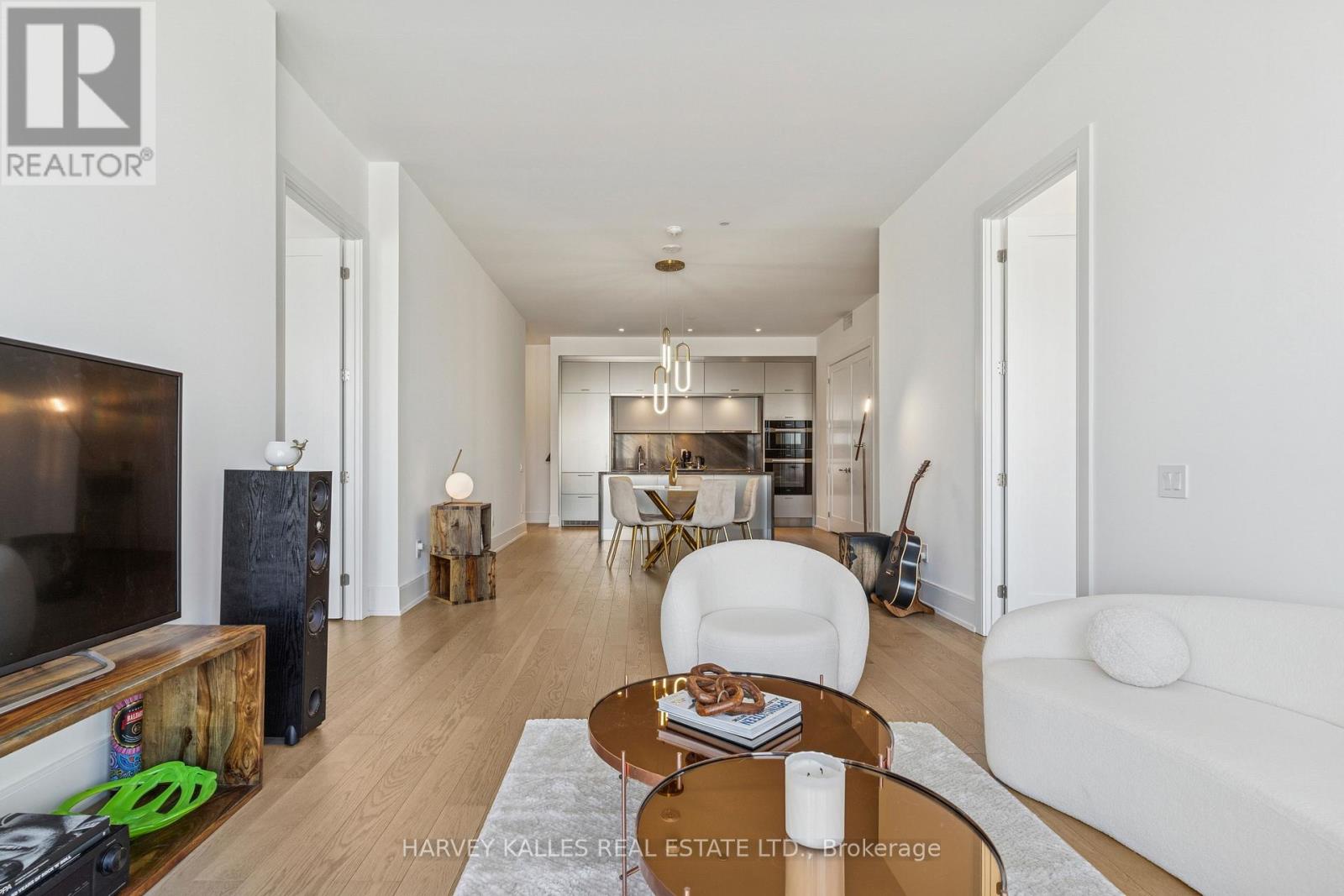 701 - 155 MERCHANT'S WHARF AVENUE