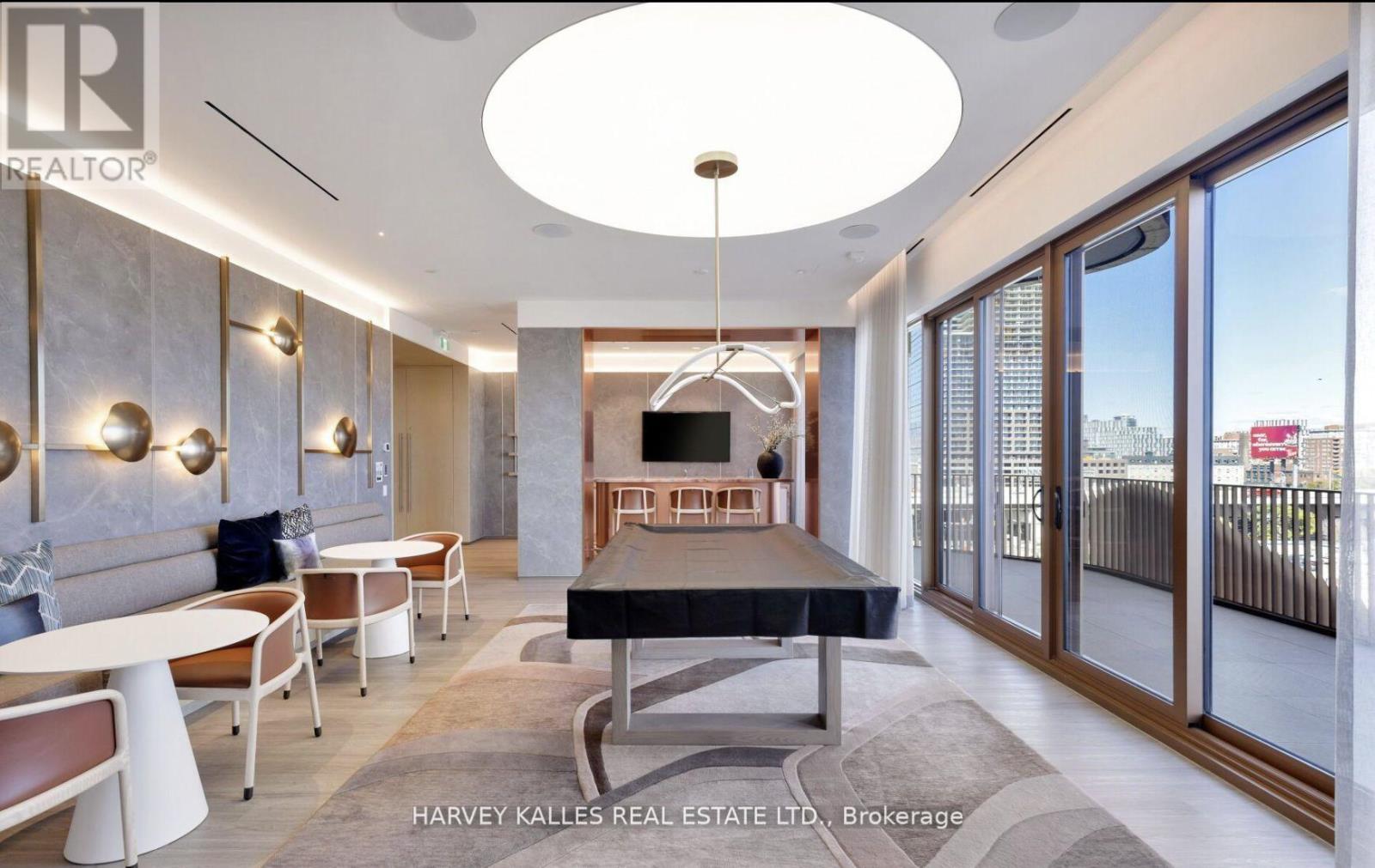 701 - 155 MERCHANT'S WHARF AVENUE