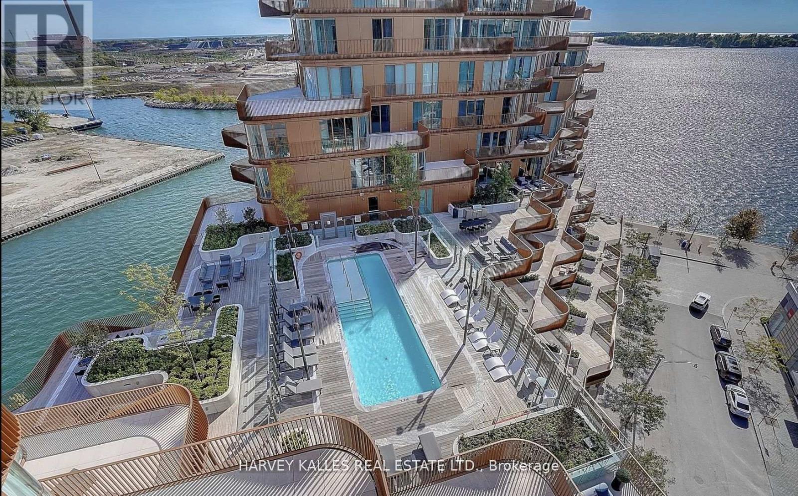 701 - 155 MERCHANT'S WHARF AVENUE