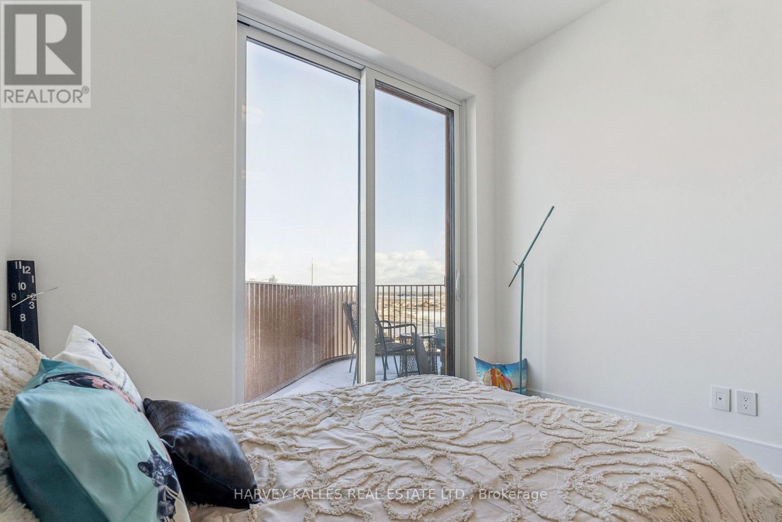 701 - 155 MERCHANT'S WHARF AVENUE