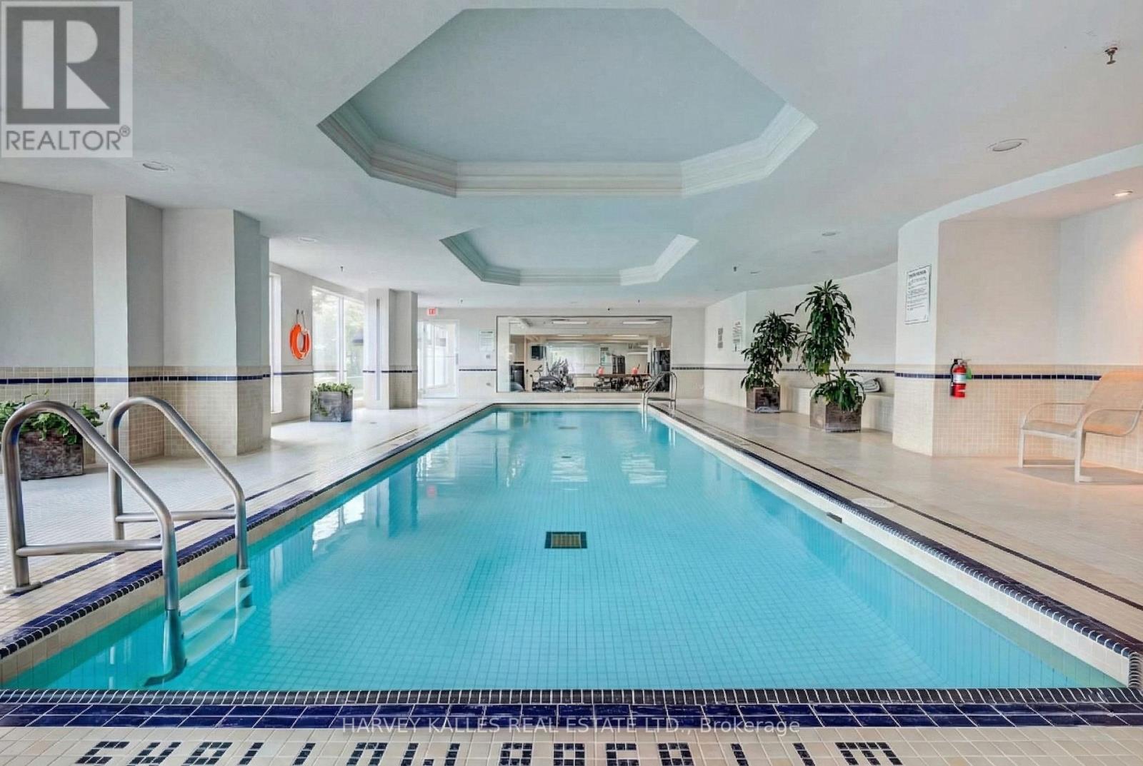 2701 - 300 BLOOR STREET E