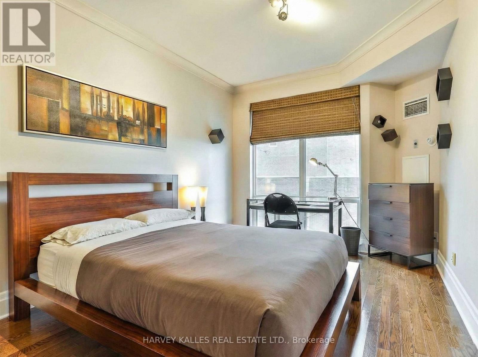 2701 - 300 BLOOR STREET E