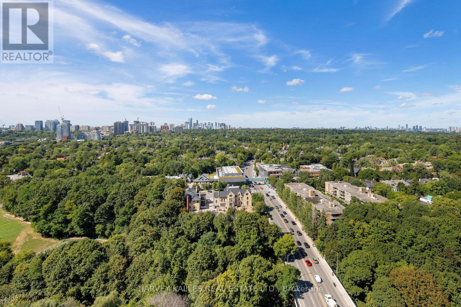 2701 - 300 BLOOR STREET E