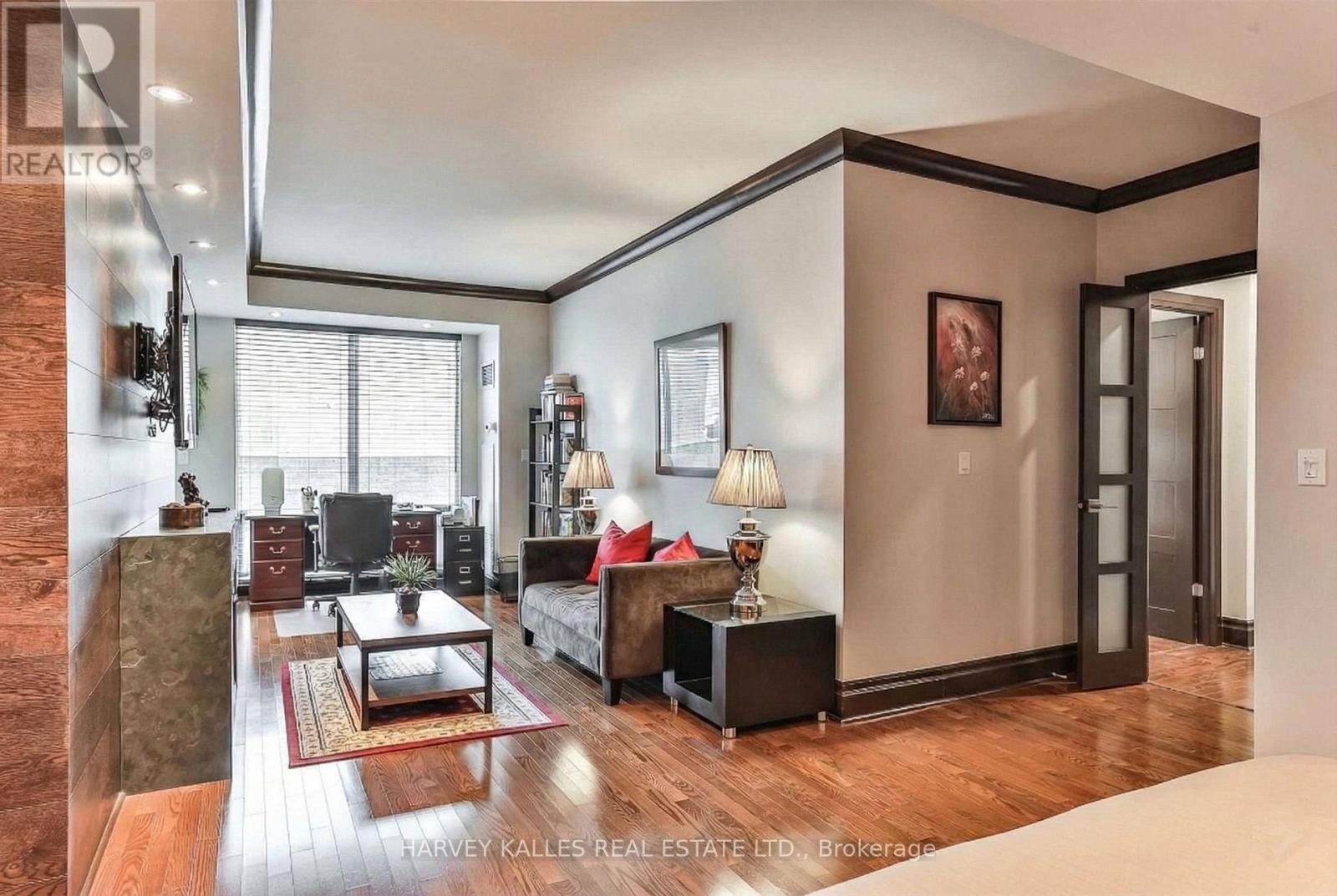 2701 - 300 BLOOR STREET E