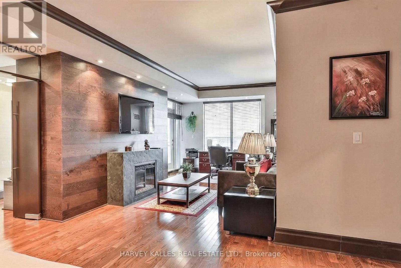 2701 - 300 BLOOR STREET E