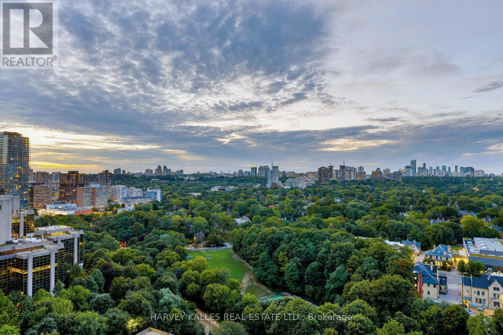 2701 - 300 BLOOR STREET E