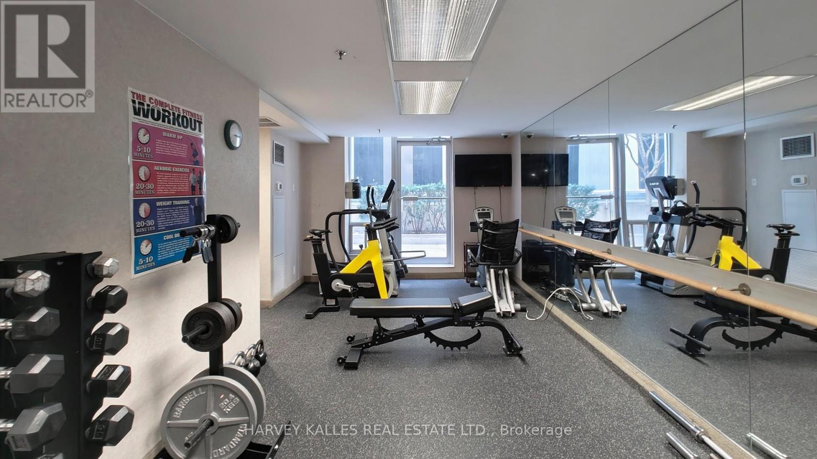 902 - 43 EGLINTON AVENUE