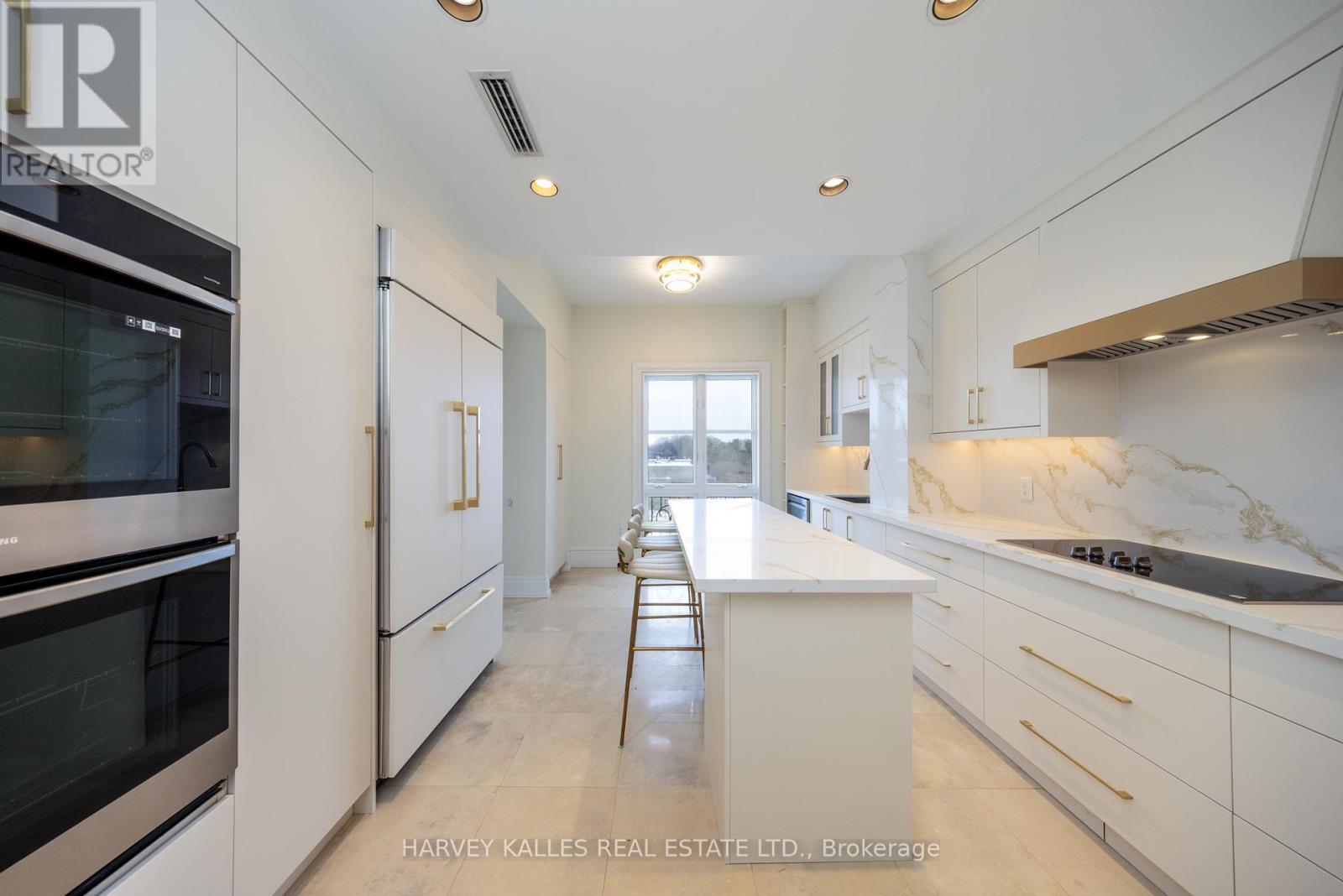 #5B - 2 CHEDINGTON PLACE