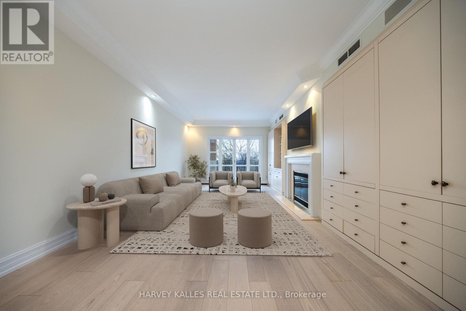 #5B - 2 CHEDINGTON PLACE